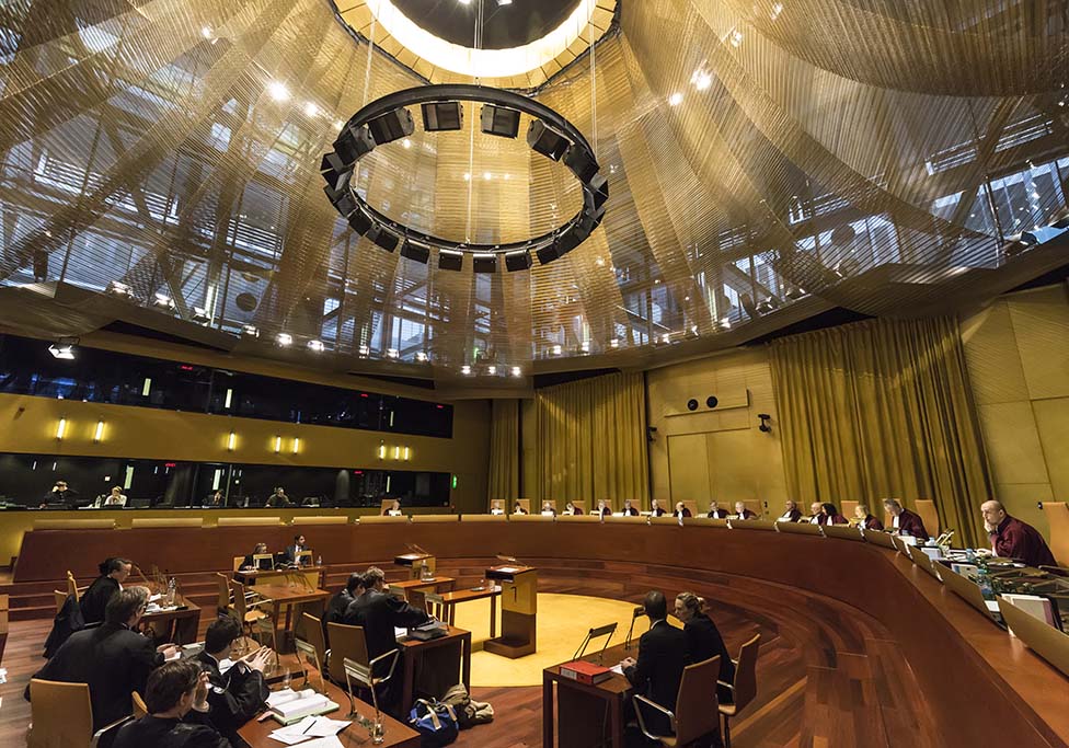 Horizontal effect of ‘paradigm shift’ in CJEU